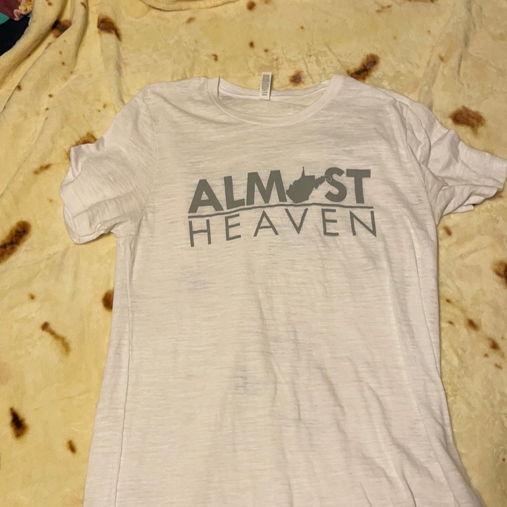 A West Virginia short sleeve shirt